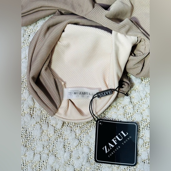 One Piece Swimsuit  Cut Out Bathing Suit Swimwear - Picture 2 of 3